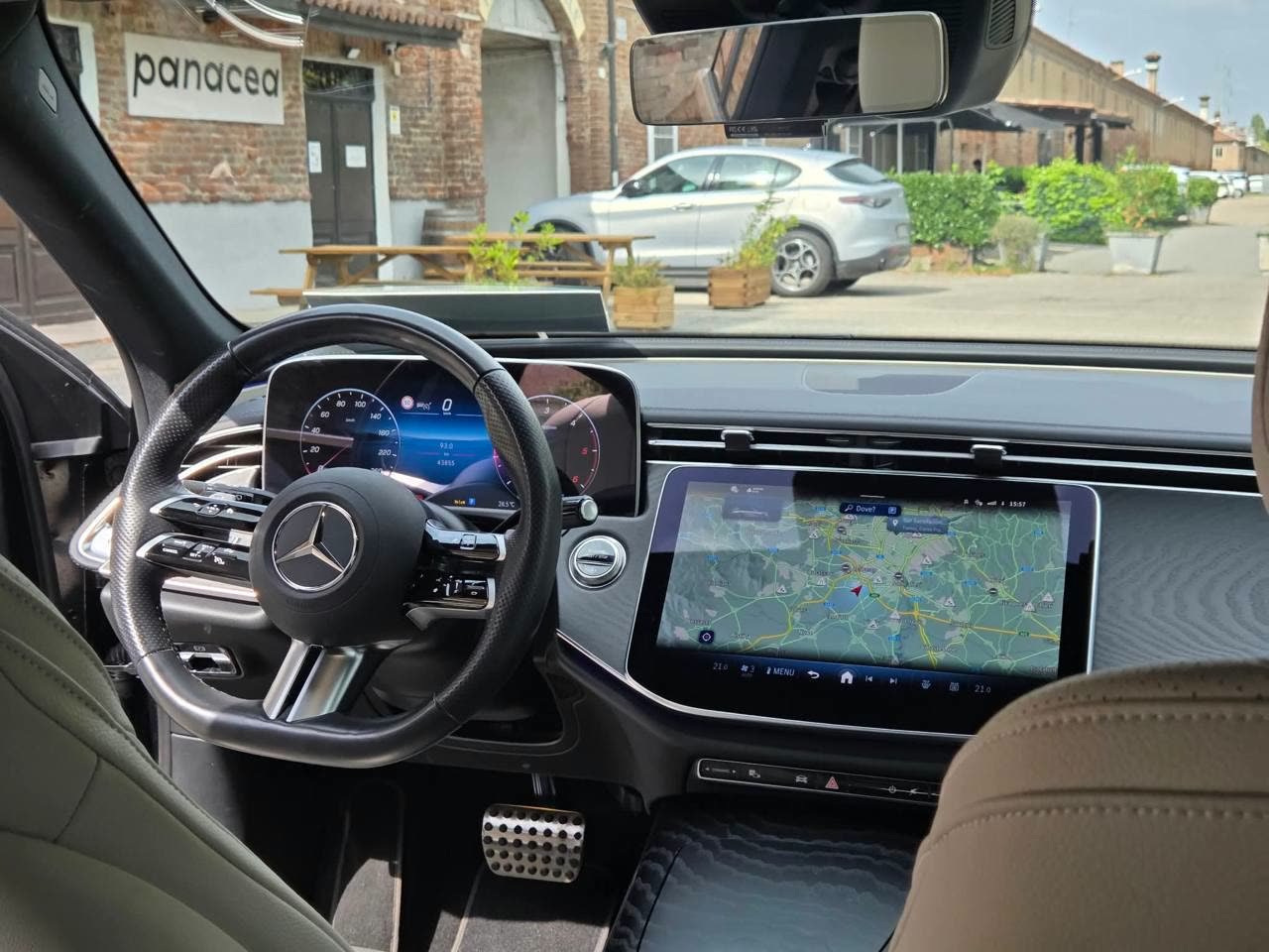 Navigatore e sistema infotainment