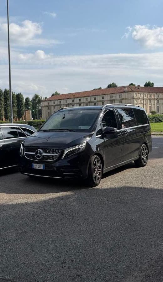 Mercedes Van, dettaglio frontale